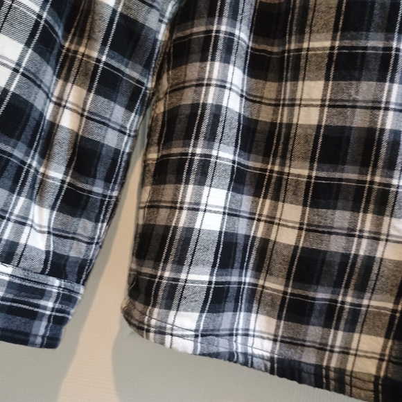 Boston Trader Men’s‎ Sherpa Lined Plaid Flannel Shirt Jacket Medium Black White - Picture 7 of 15